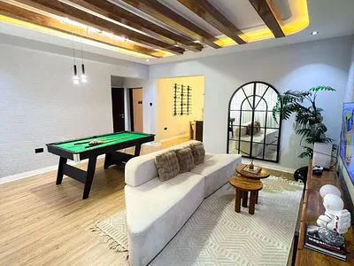 Luxury 2 Bedroom Apartment