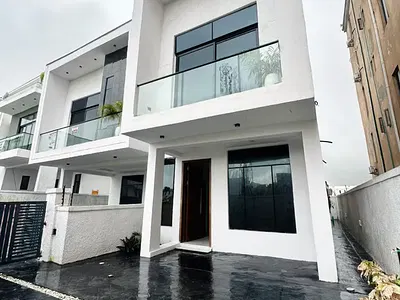 A Spectacular 4 Bedroom Semi Detached Duplex with BQ
