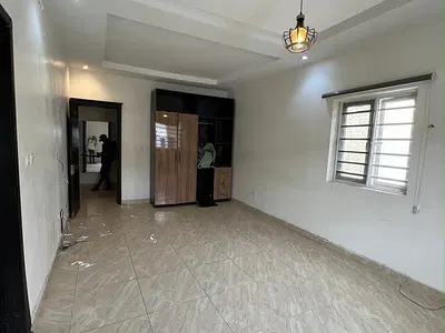 Semi Masters Apartment Upstairs with Stable Power Supply and Clean Water