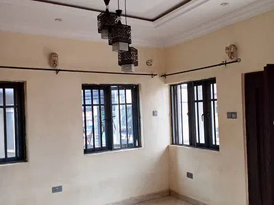 2 Bedroom Flat