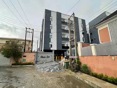 Contemporary 2-Bedroom Apartment with BQ