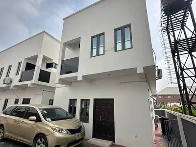 A Four Bedroom Detached Duplex in a Mini Estate