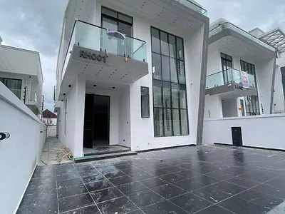 Luxury 1-Bedroom Flat with Excellent Facility
