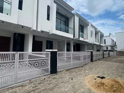 4 Bedroom Semi Detached