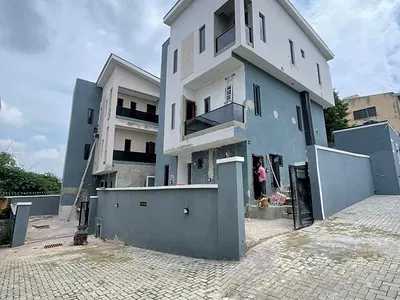 4 Bedroom Fully Detached Duplex