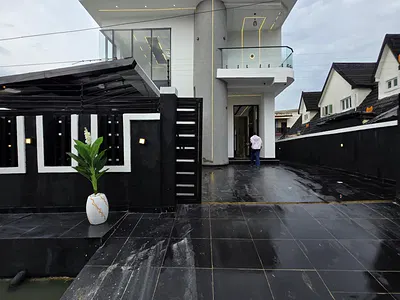 5bedroom Fully Detached Duplex with a Room BQ, Pol