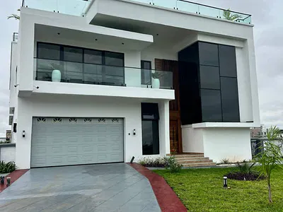 Exquisite Newly Built 5-Bedroom Detached Duplex with Rooftop Terrace