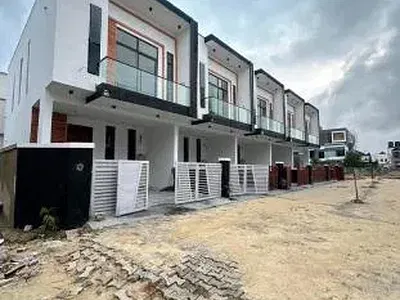 Beautifully Finished Self Compound 3 & 4 Bedroom Terraced Duplex
