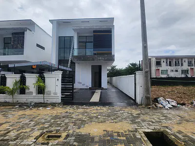 5bedroom Fully Detached Duplex with a Swimming Pool, Cinema Room, Gym,