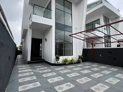 Self Serviced Five Bedroom Fully Detached Duplex with Swimming Pool