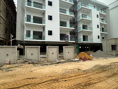 Contemporary 3 Bedroom Apartment