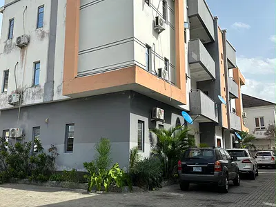 2 Bedroom Apartment Upstairs