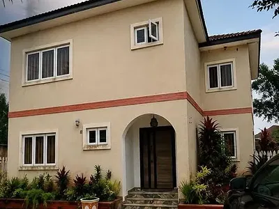 Well Built 5 Bedroom Detached Duplex with BQ