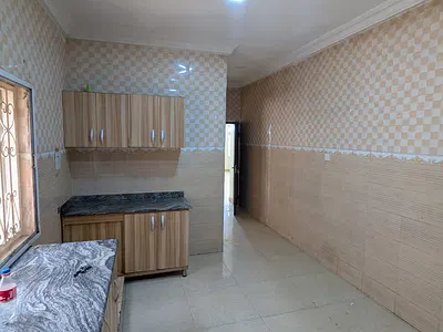 Luxury 3 Bedroom Apartment with Self Contained BQ