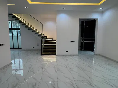 5 Bedroom Detached Duplex