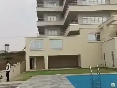 Brand New Block of 5 Floors Building