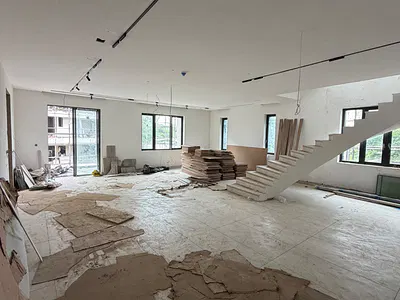 Tastefully Built 5 Bedroom Maisonette with 2 Rooms Boys Quarters