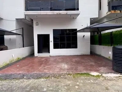 4 Bedroom Detached Duplex