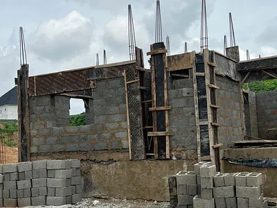 2 Bedrooms Block of Flat