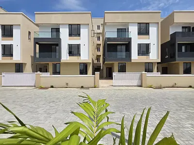 5bedroom Fully Detached Duplex for Sale