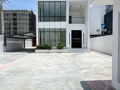 5bedroom Detached Duplex with Pool, Cinema, Pent Floor