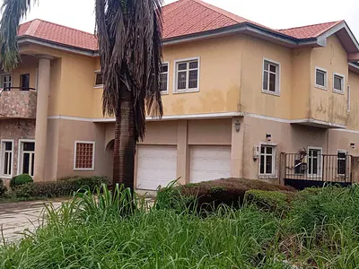6bedroom Detached Duplex with 2BQ