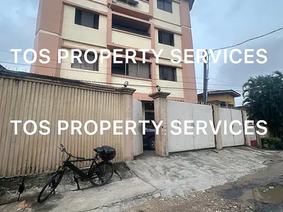 3 Bedroom Flat in an Estate