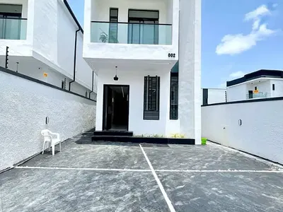 Self Serviced 5bedroom Fully Detached Duplex with BQ, Swimming Pool