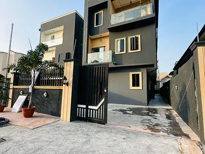 Newly Built 5 Bedroom Fully Detached Duplex with a Room BQ