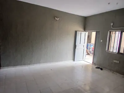 3 Bedrooms Flat