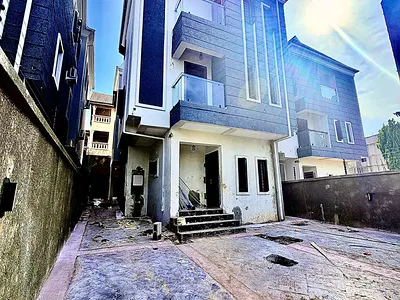 Exquisitely Built 5 Bedroom Fully Detached Duplex with BQ