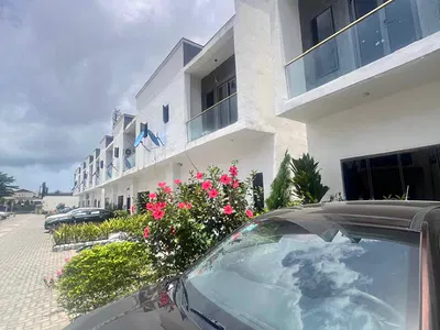 3 Bedroom Duplex