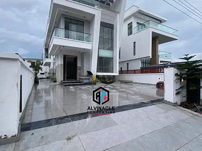 Luxury 5 Bed Duplex Smart Home