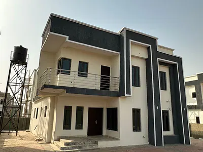 Standard 5 Bedrooms Duplex with Excellent Finishes