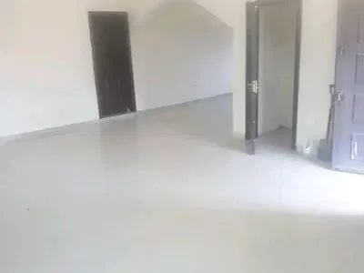 4 Bedrooms Bungalow