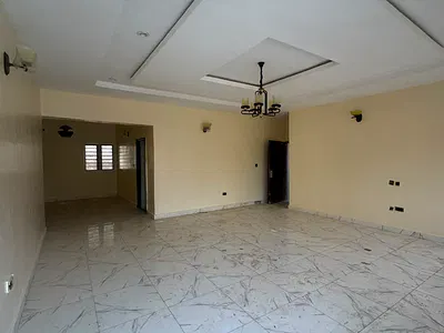 Luxury 3 Bedroom Flat with BQ