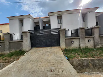 Brand New, Well Located, Luxury 4 Bedroom Terrace Duplex