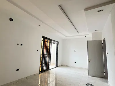 Luxury 4 Bedroom Terrace with State of Art Finishing
