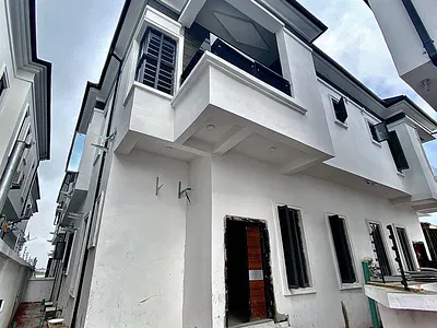 Well Maintained 4bedrooms +1BQ Semi Detached Duplex at Oral Estate