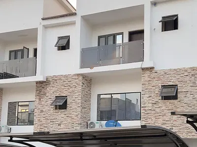 4 Bedroom Terraced Duplex