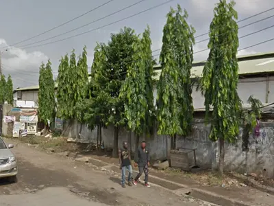Plastic Pipes Plant Lamd Area Is 8, 400PM2 Built Up Space Is 4, 800 Squa