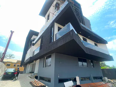 Elegant 4 Bedroom Terraced Duplex with Smart Home Features