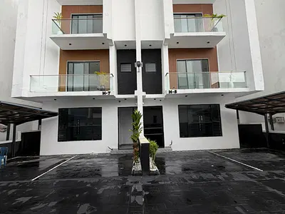 4 B/R Detached House