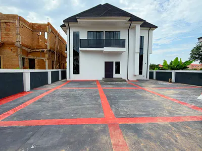 5bedroom Detached Duplex with BQ Gor Sale