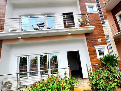3bedroom Apartment