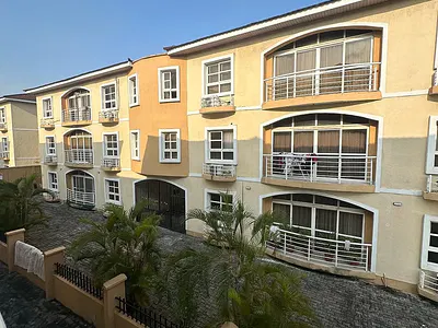 Lovely Fully Service 3bedroom Apartment+ 24HRS Light