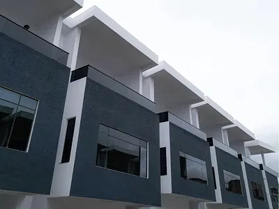 Brand New 4 Bedroom House