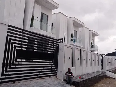 Luxury Newly 4 Bedroom Fully Detached Duplex with Excellent Facility