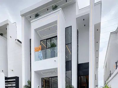 Newly Built 5 Bed Smart Home Duplex