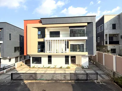 Luxury 5 Bedroom Detached Duplex with BQ